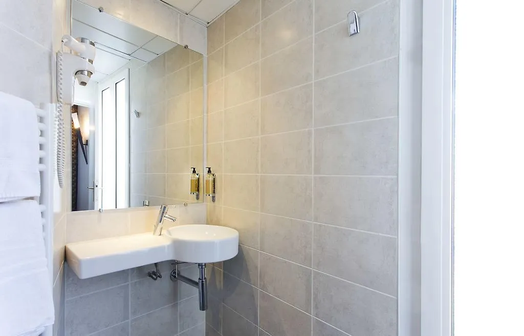 ***  Hotel Du Prince Eugene Paris France